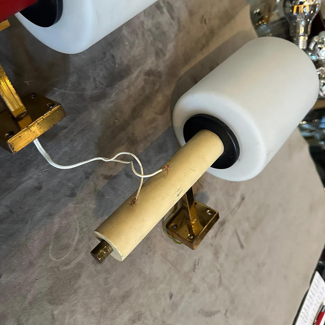 Coppia di applique in ottone in stile Stilnovo, anni '60 7