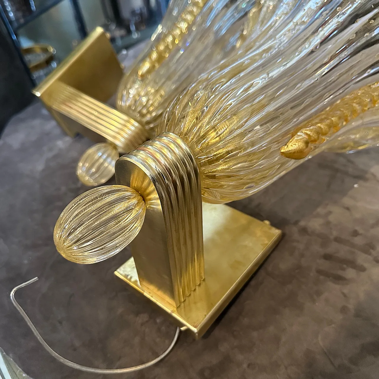 Coppia di applique in ottone e vetro di Murano ambrato, anni 2000 8