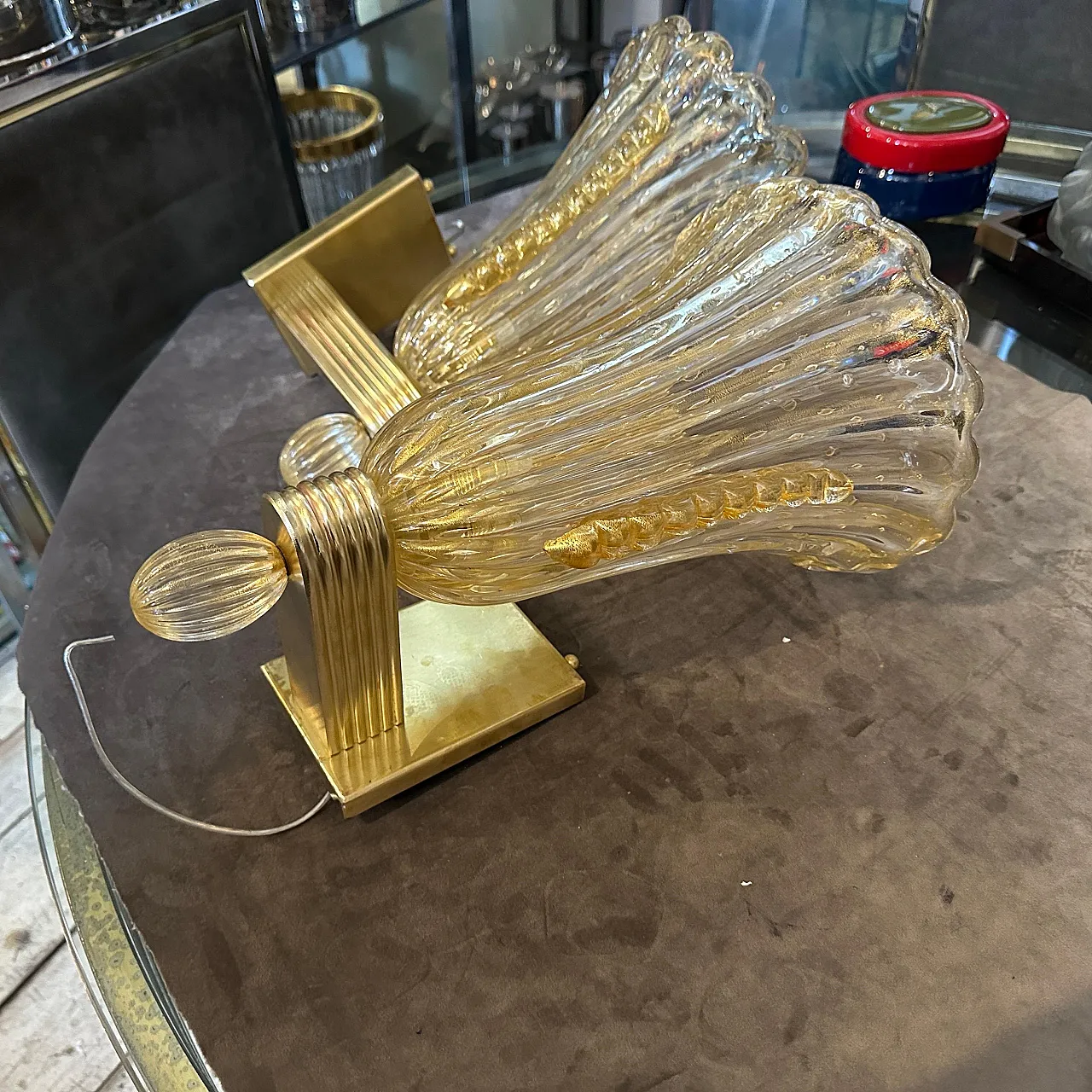 Coppia di applique in ottone e vetro di Murano ambrato, anni 2000 17