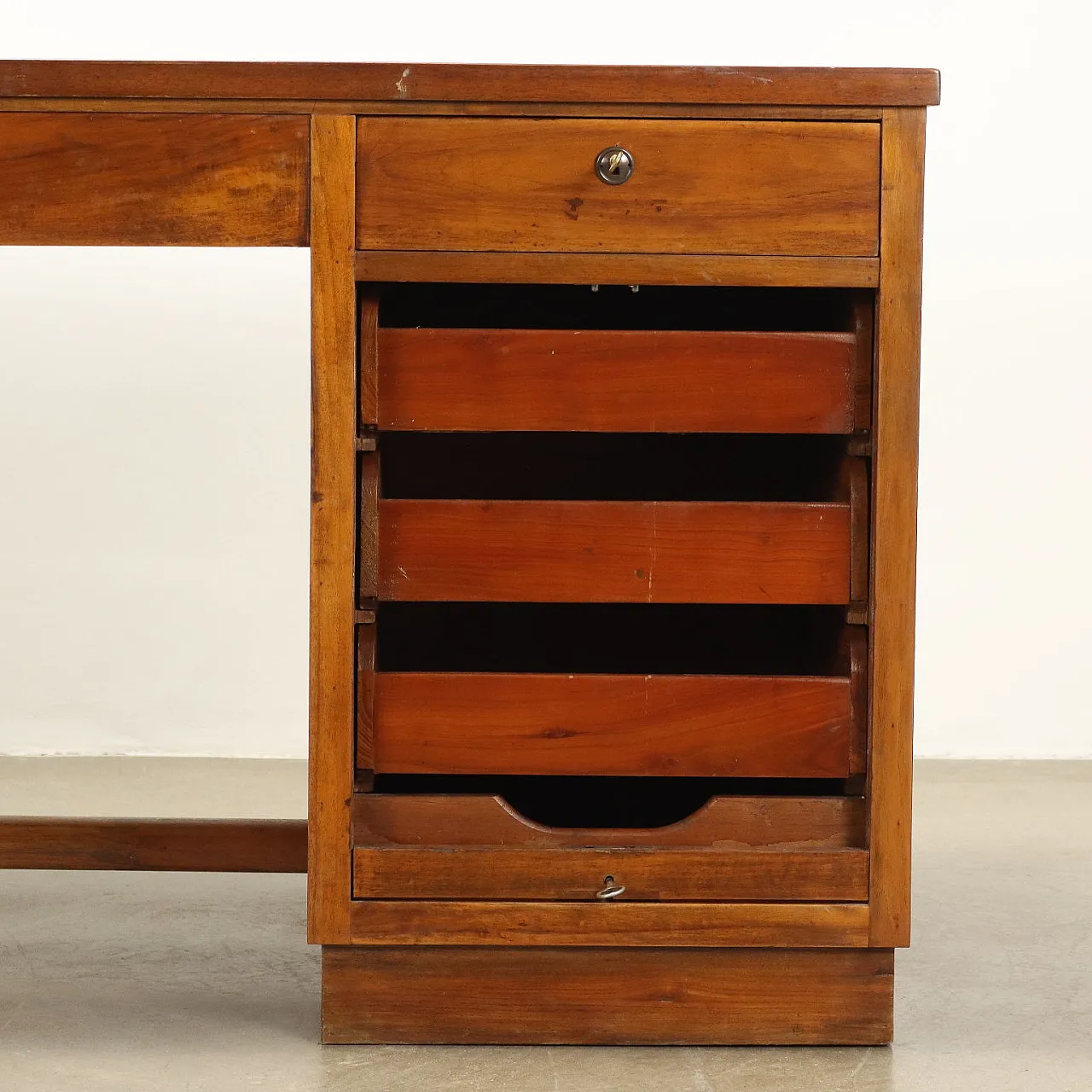 Scrivania con serranda, anni '50 3