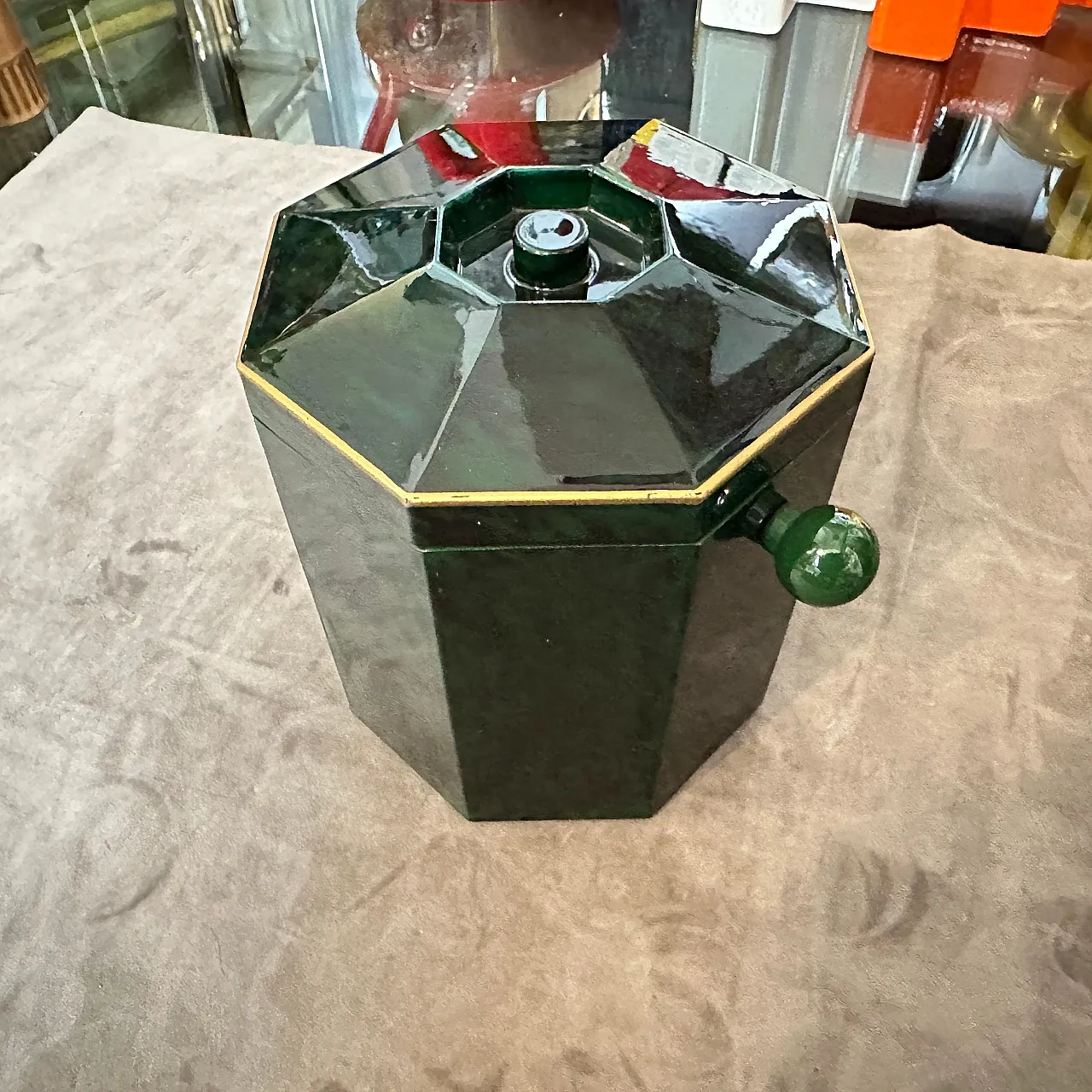 Secchiello per ghiaccio in finta malachite, lucite e ottone, anni '70 11