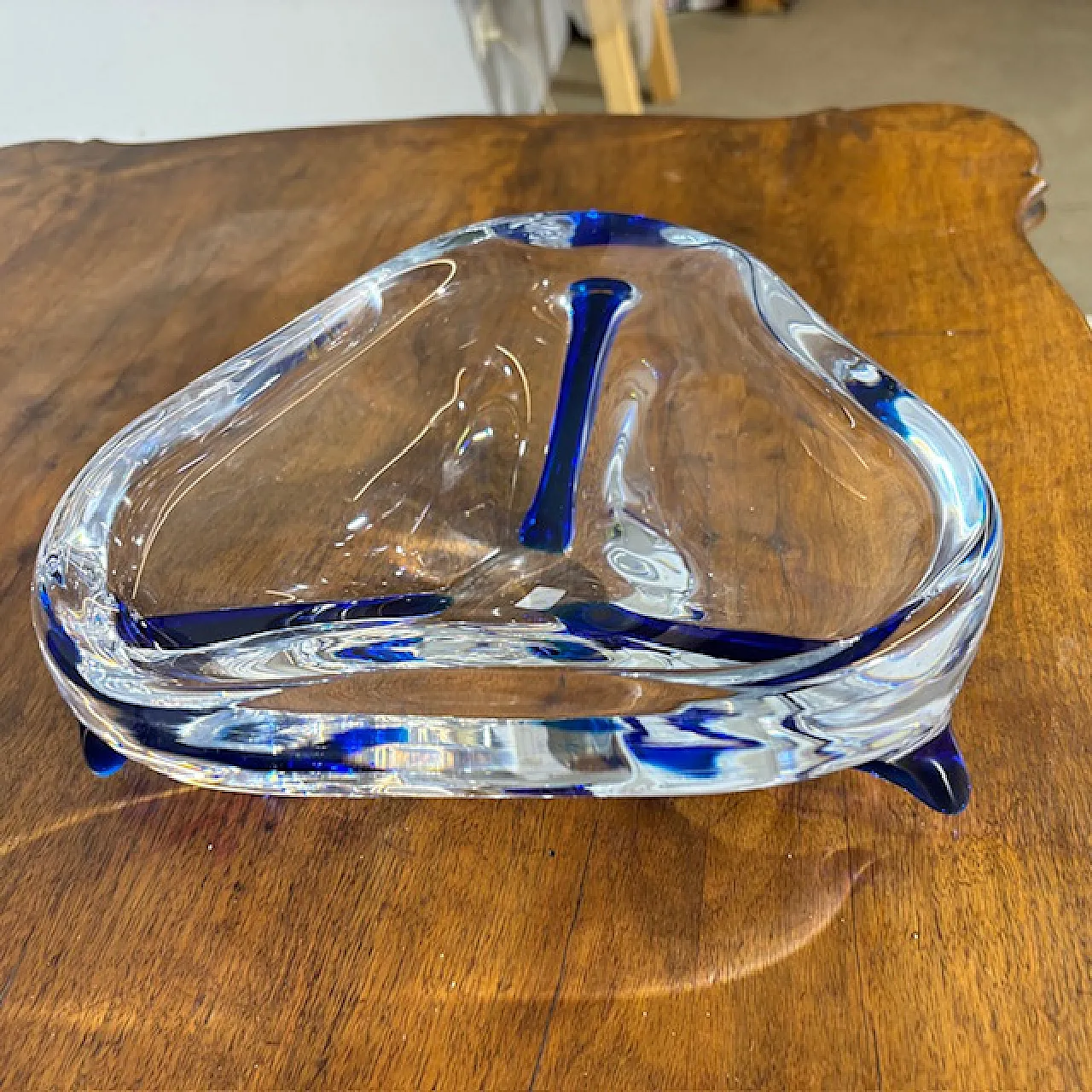 Centrotavola Murano trasparente e blu firmato alla base, 1970 1