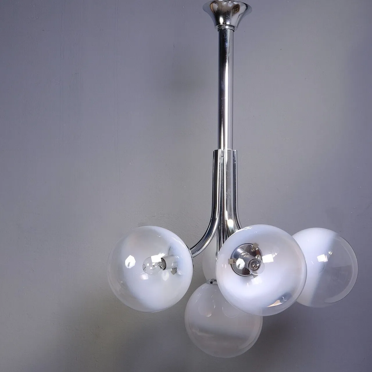 Lampadario da soffitto in metallo cromato e vetro di Murano, anni '70 1