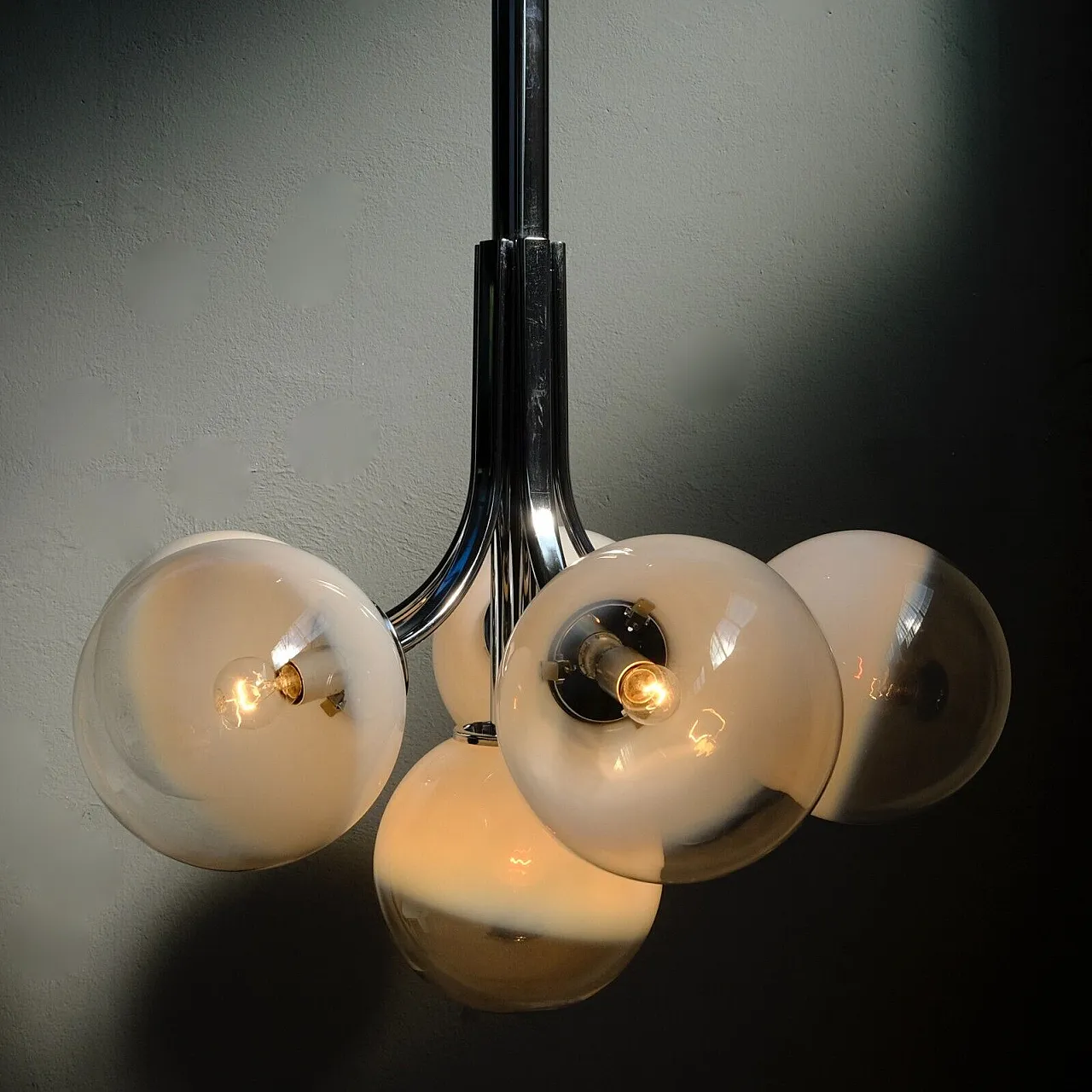 Lampadario da soffitto in metallo cromato e vetro di Murano, anni '70 2