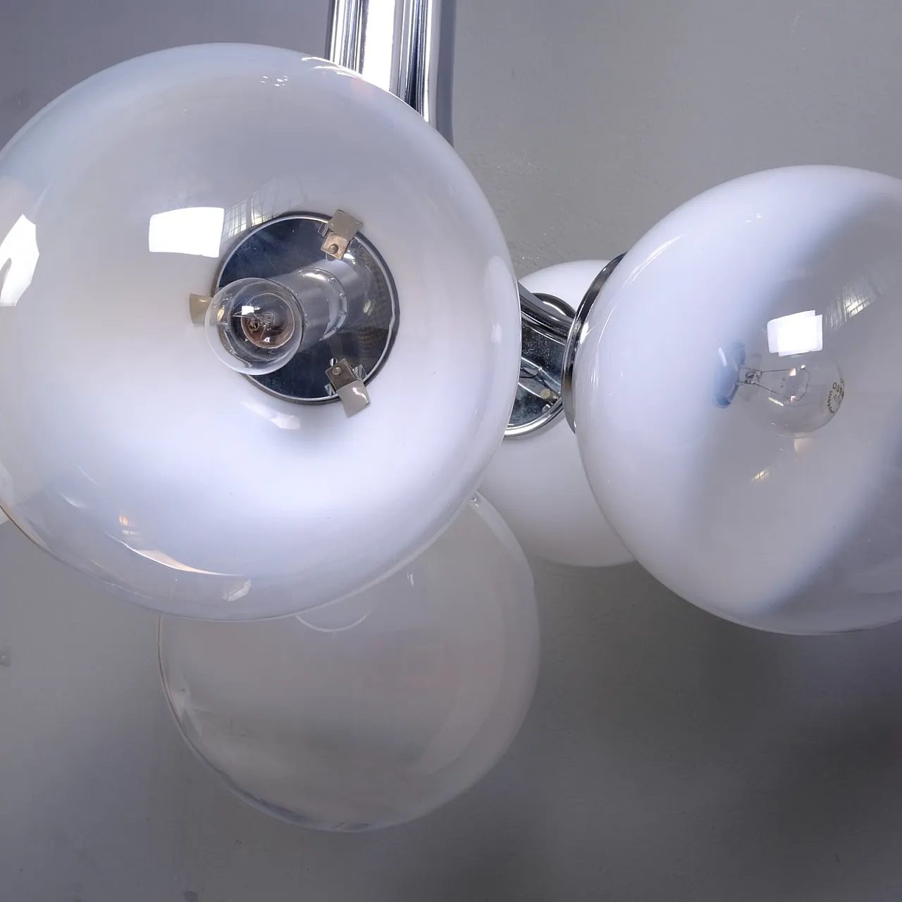 Lampadario da soffitto in metallo cromato e vetro di Murano, anni '70 5