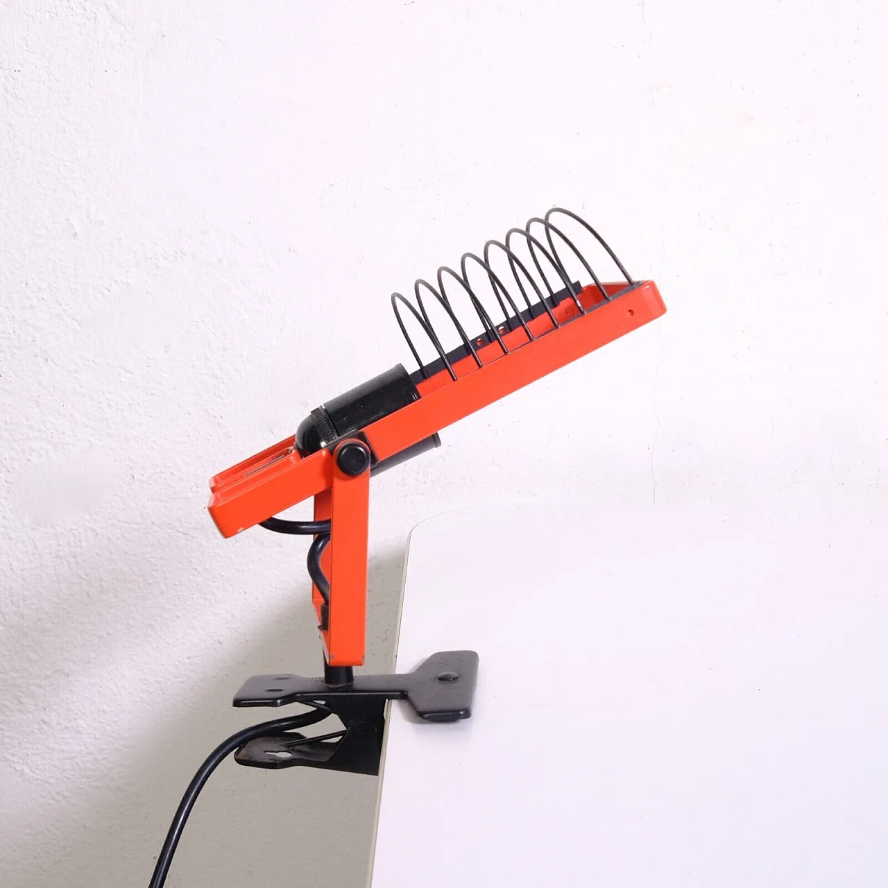 Lampada a pinza Ernesto Gismondi per Artemide, fine '900 2