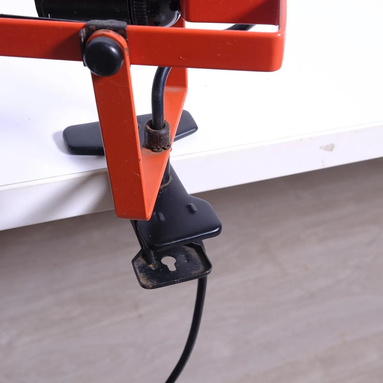 Lampada a pinza Ernesto Gismondi per Artemide, fine '900 15