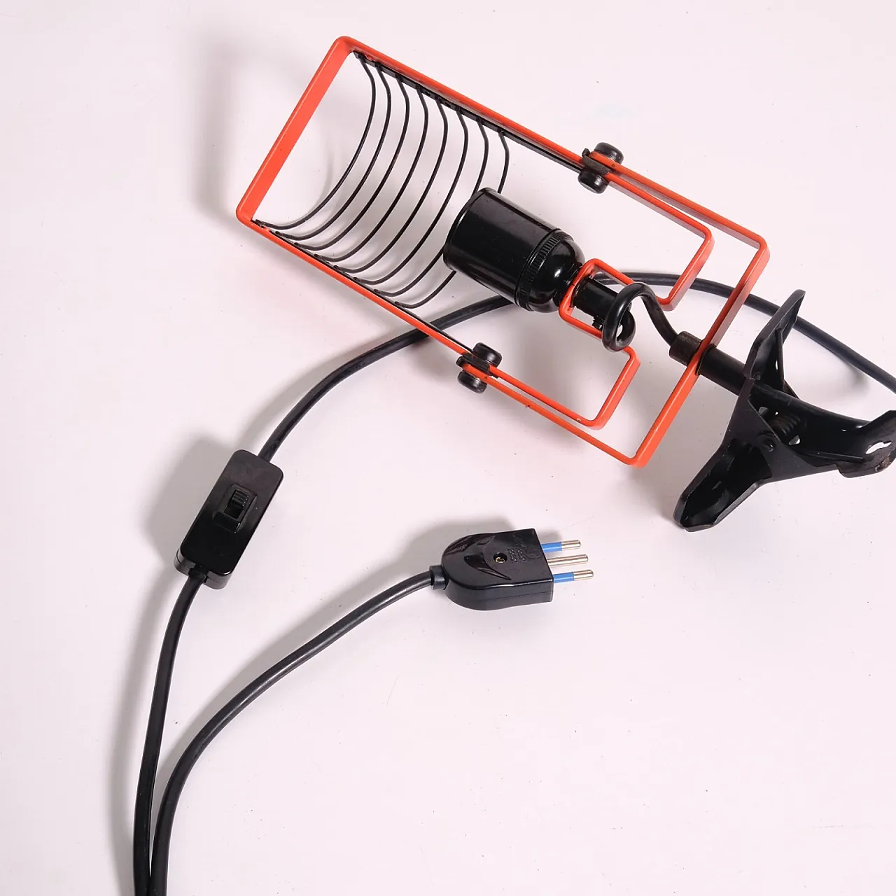 Lampada a pinza Ernesto Gismondi per Artemide, fine '900 21