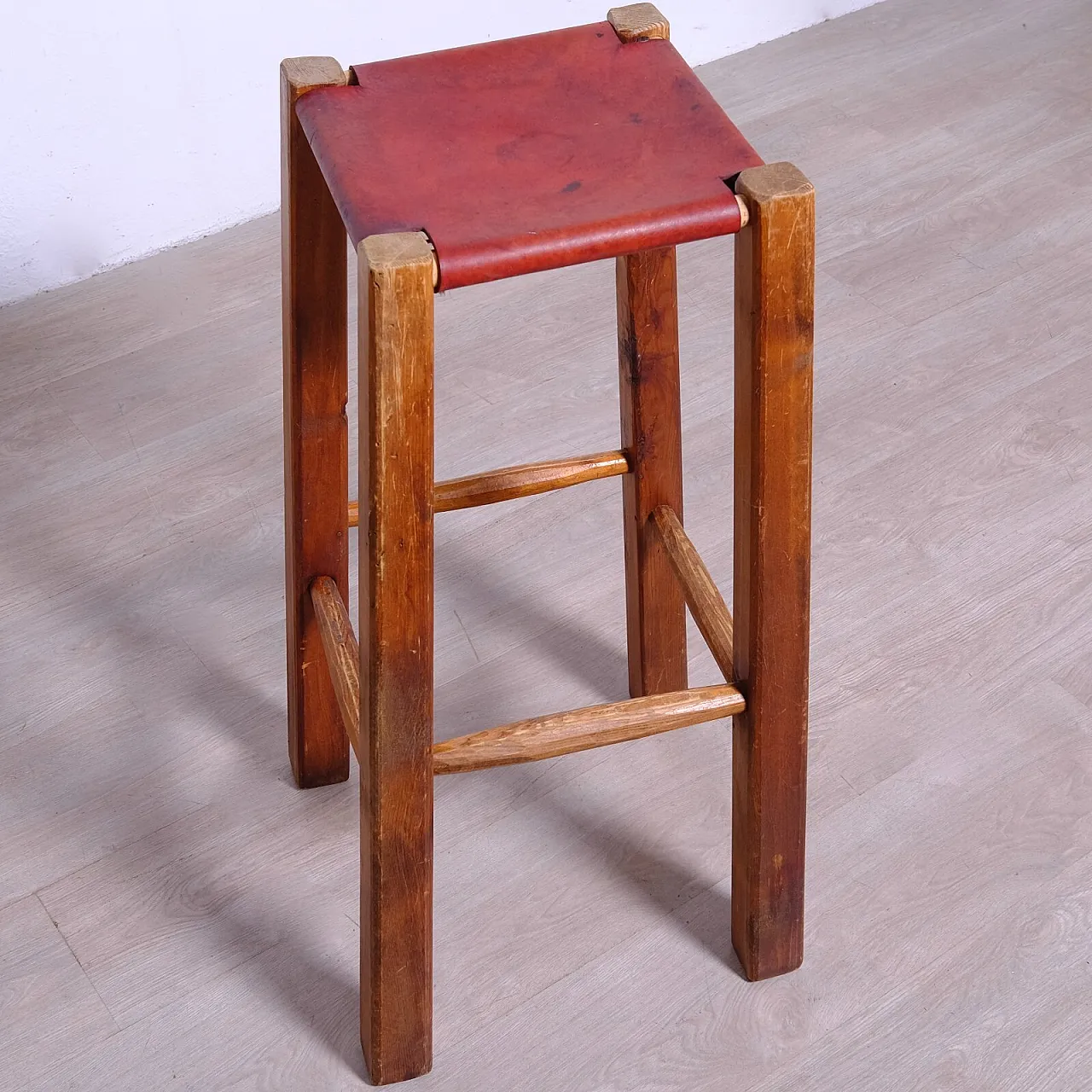 Sgabello in legno massello e cuoio, fine '900 5