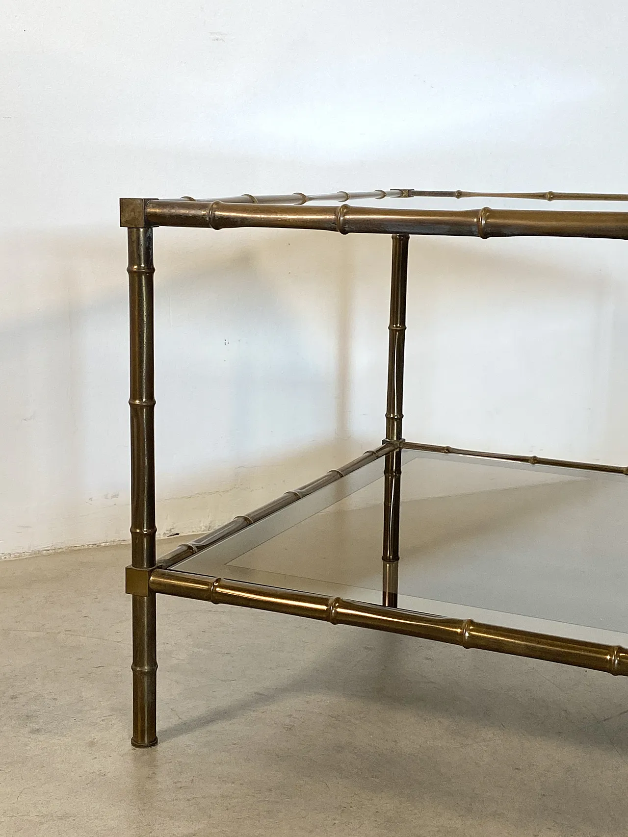 Square table in fake bamboo fake 70s 6