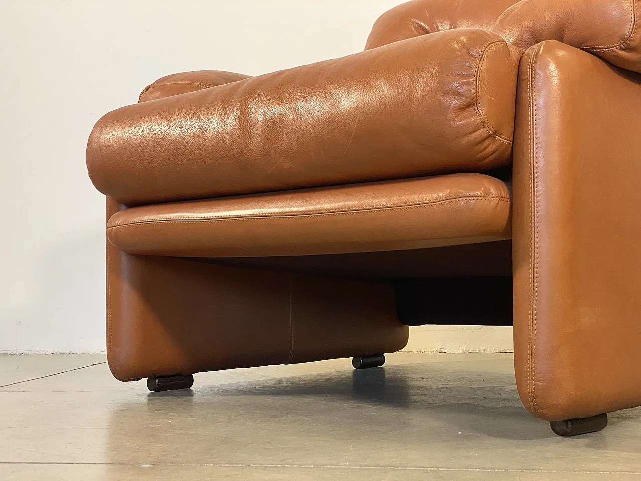 Poltrona con pouf mod. Coronado di Tobia Scarpa per B&B anni 70 12