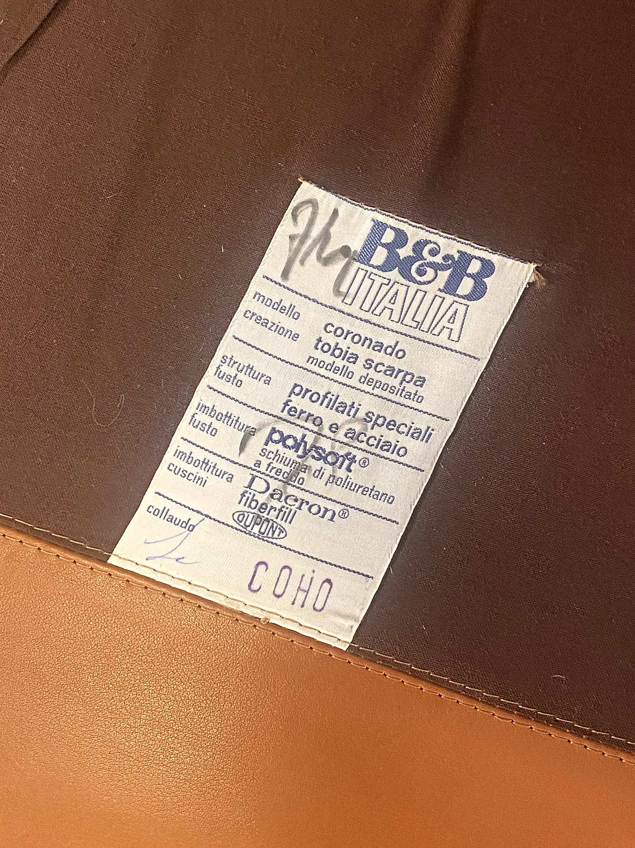 Poltrona con pouf mod. Coronado di Tobia Scarpa per B&B anni 70 17