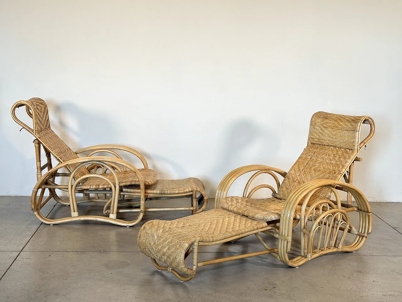 Coppia di chaises longue in bambù anni '80 3