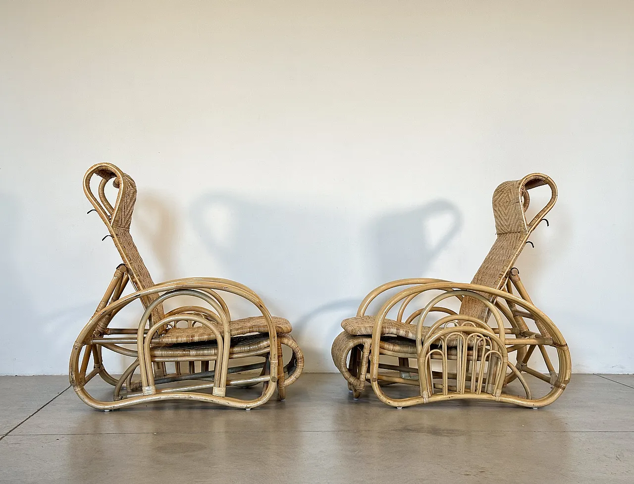 Coppia di chaises longue in bambù anni '80 10