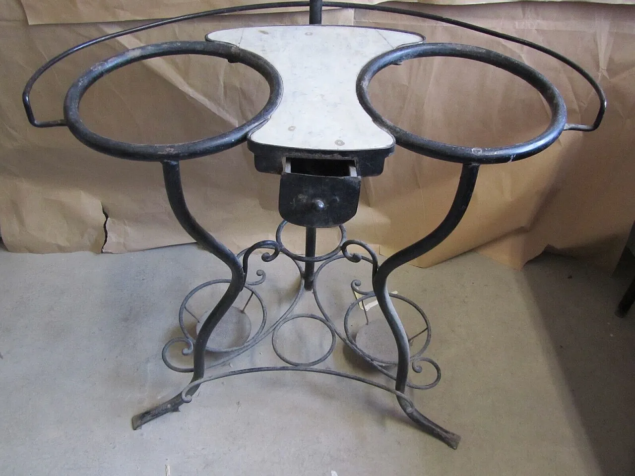 Toeletta in ferro battuto con due bacinelle, fine '800 2