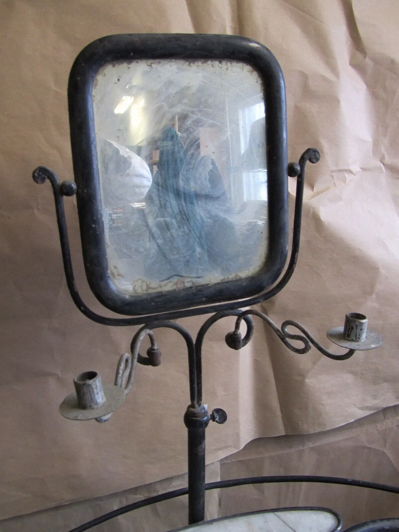 Toeletta in ferro battuto con due bacinelle, fine '800 3