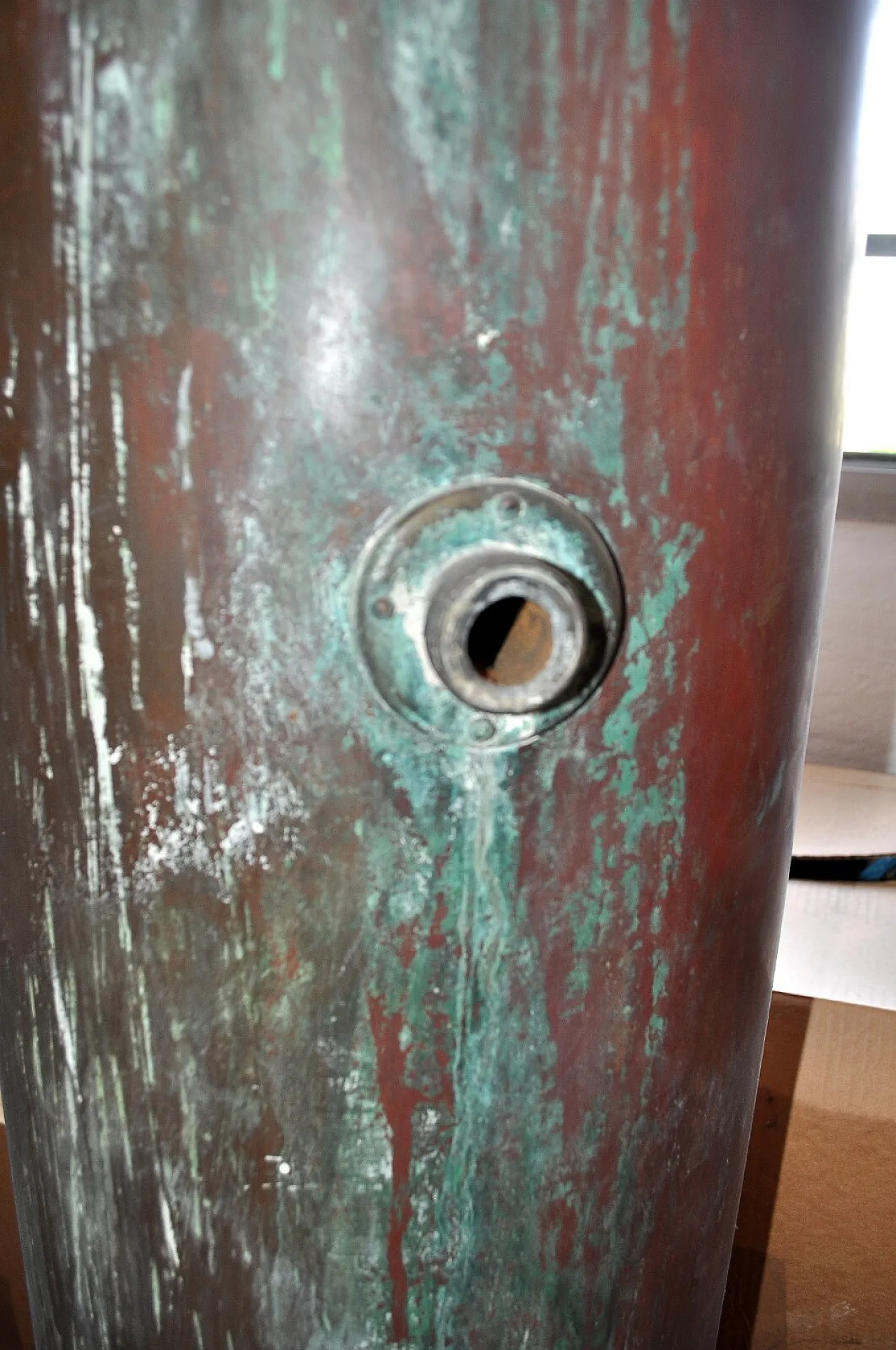 Scaldabagno Liberty in rame e ghisa, fine '800 7