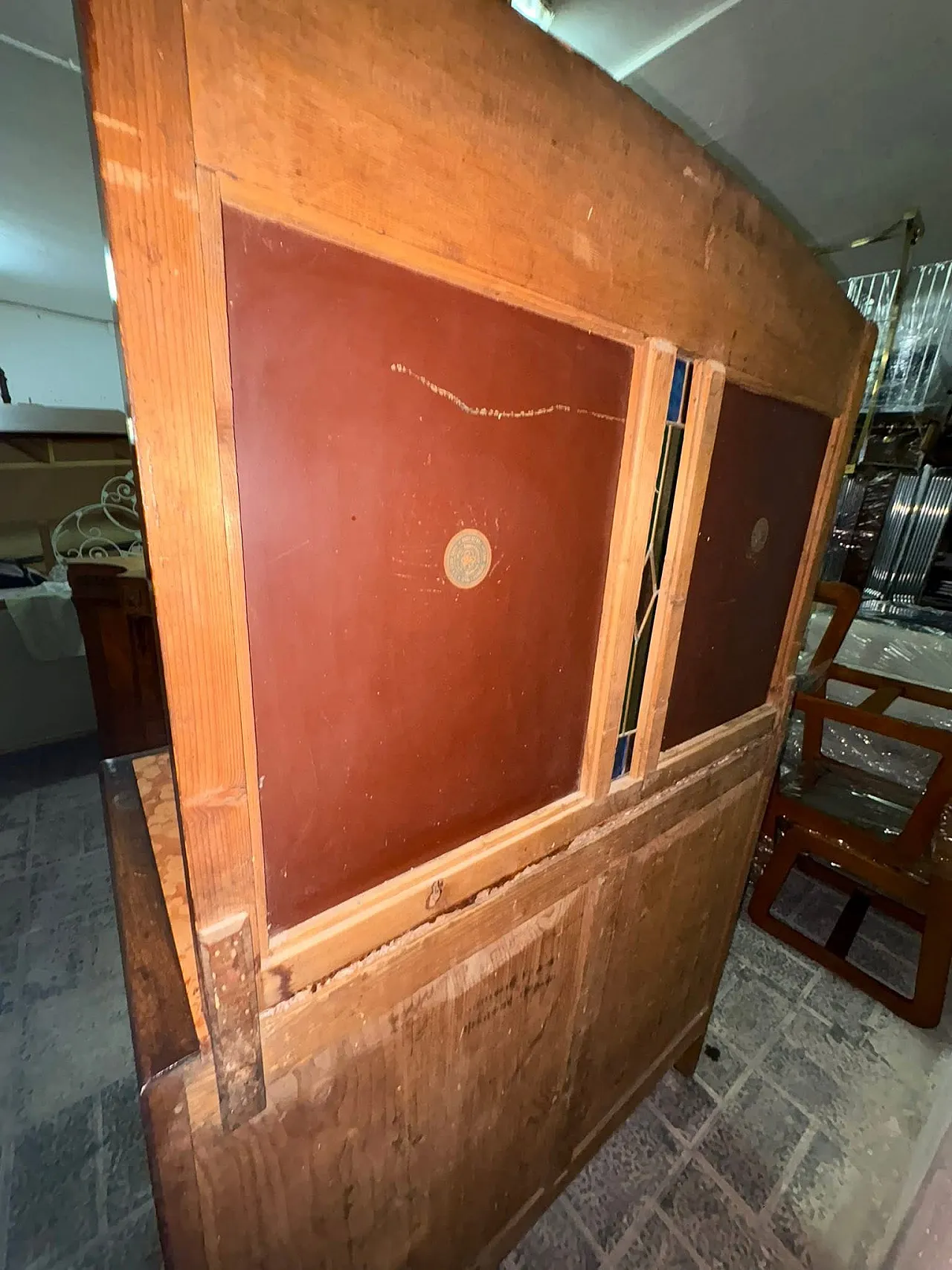 Como with mirror, early 20th century 9