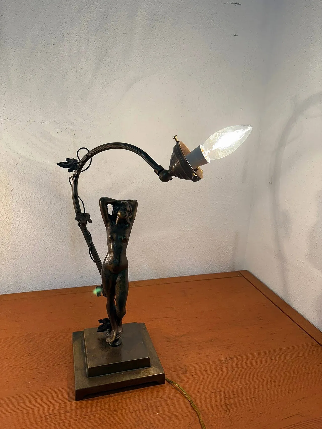 Lampada in bronzo, anni '30 3