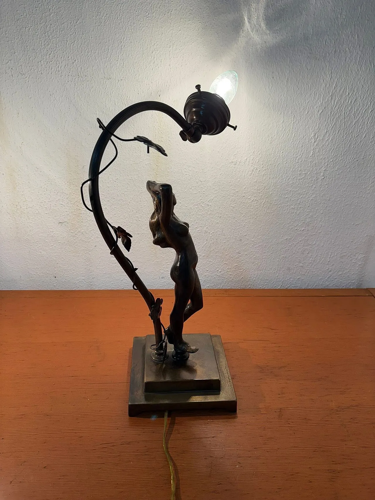 Lampada in bronzo, anni '30 4