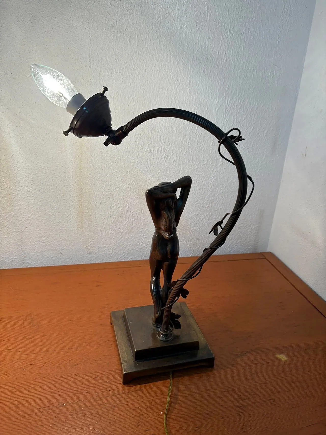 Lampada in bronzo, anni '30 5