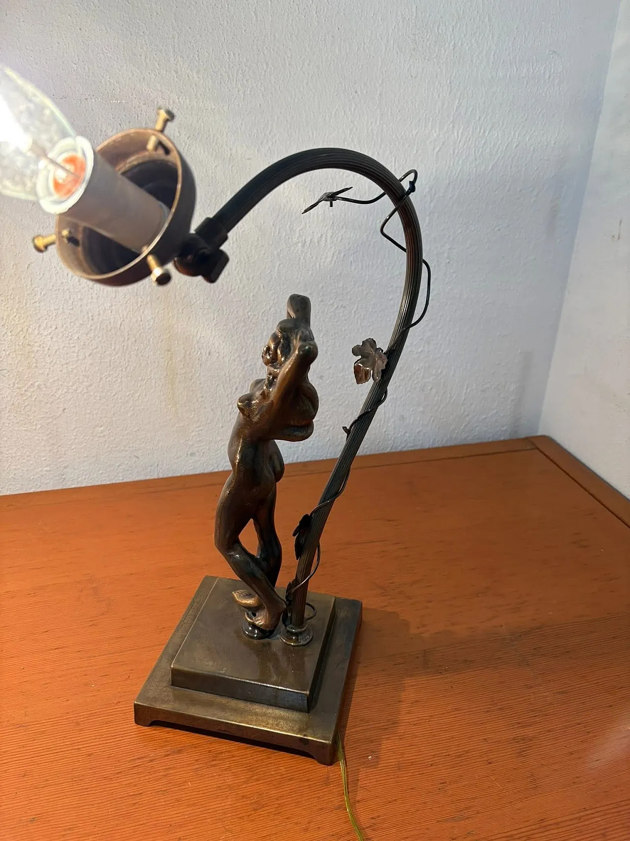 Lampada in bronzo, anni '30 6