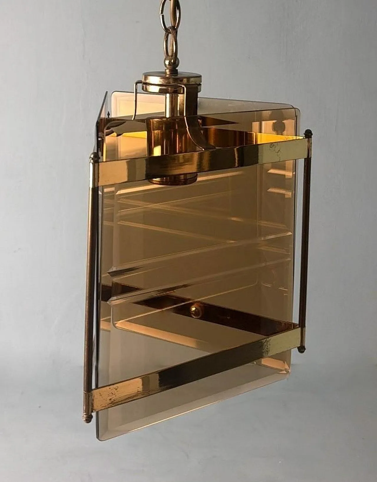 Lampadario in ottone con vetro smerigliato fumé di Sciolari, anni '70 7