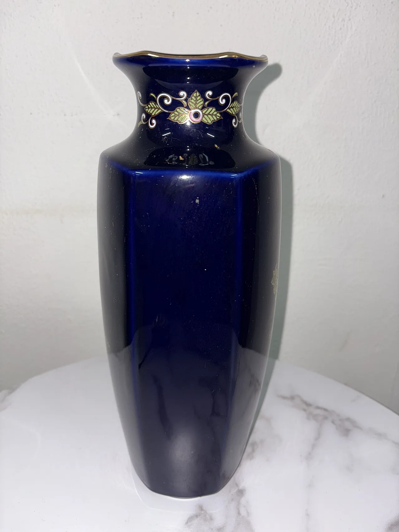 Vaso in porcellana, anni '70 3