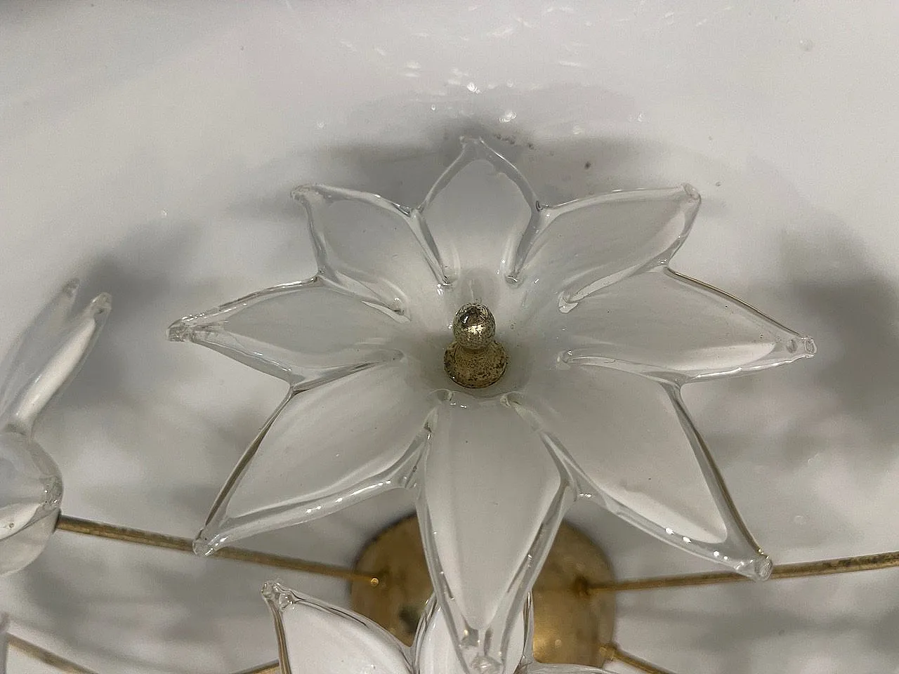 White Murano Flower and Brass Table Lamp, 1970s 5