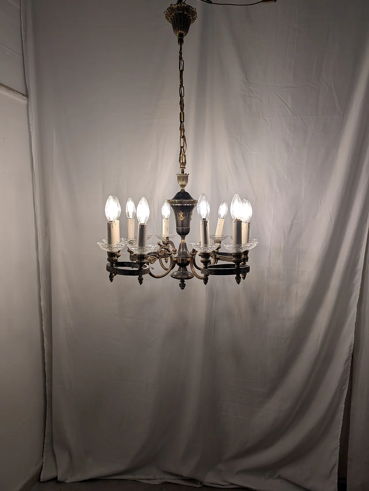 Brass chandelier with 12 lights, 50s 8