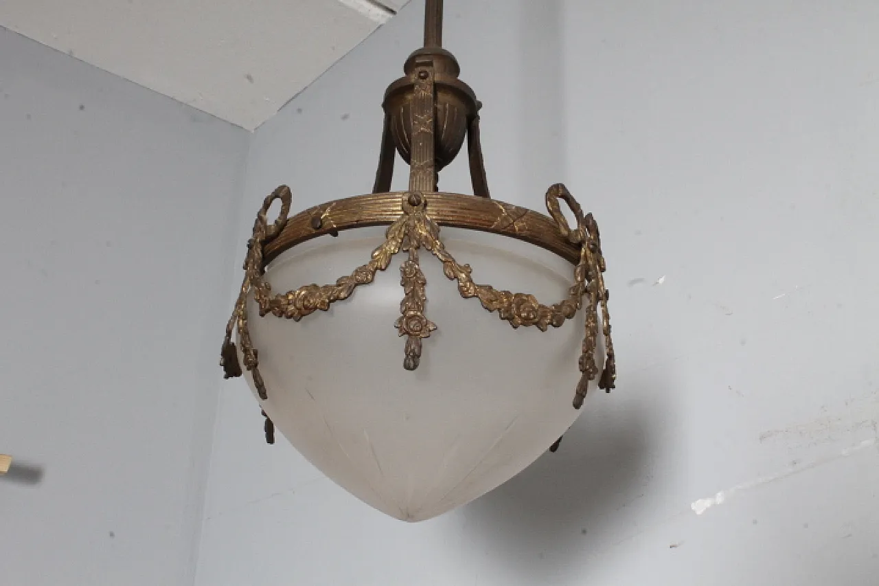 Lampadario liberty vetro opalino e bronzo, 1930 1