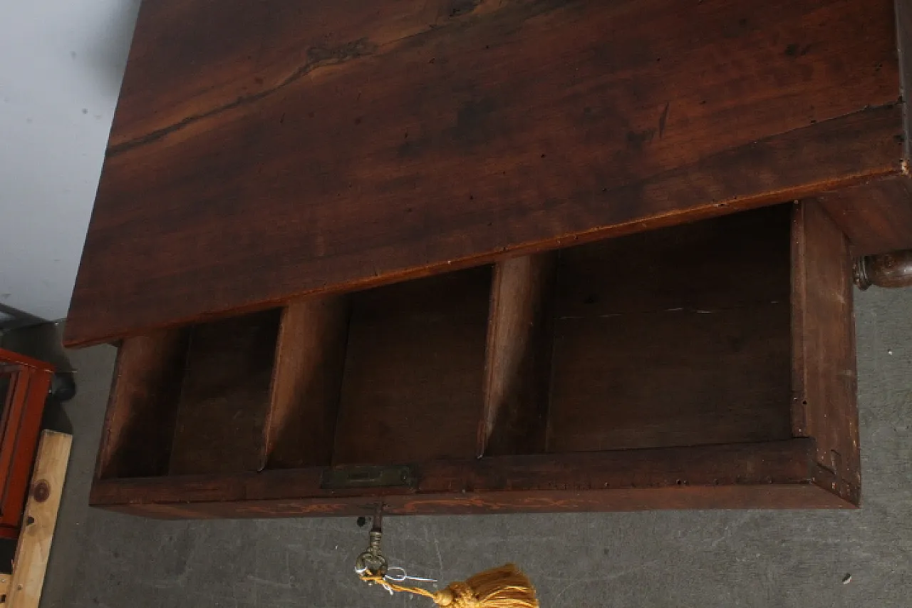 Tavolino scrittoio Carlo X noce e acero intarsiato, 1830 3