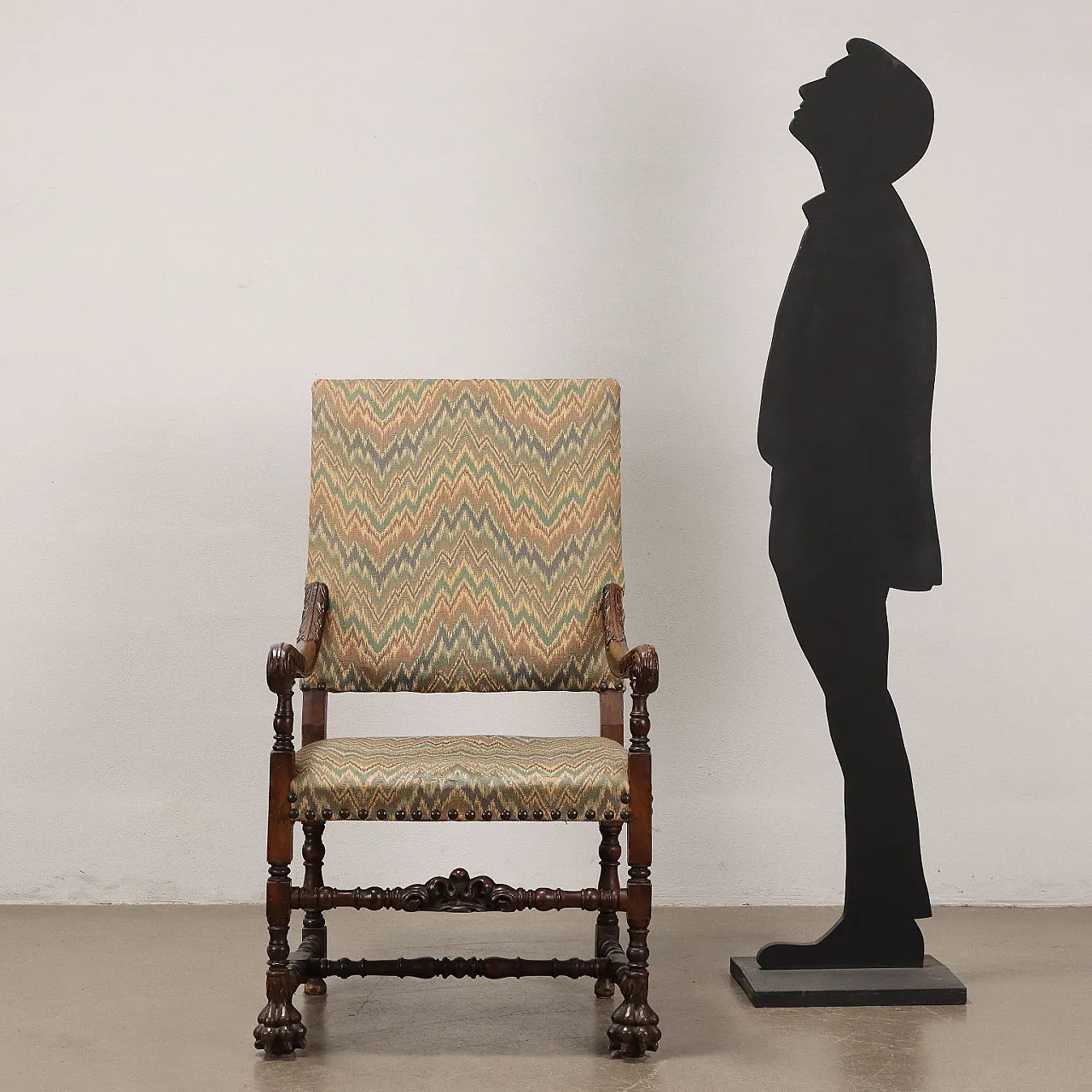 Walnut armchair with leaf motifs & multicoloured fabric, 18th century 2