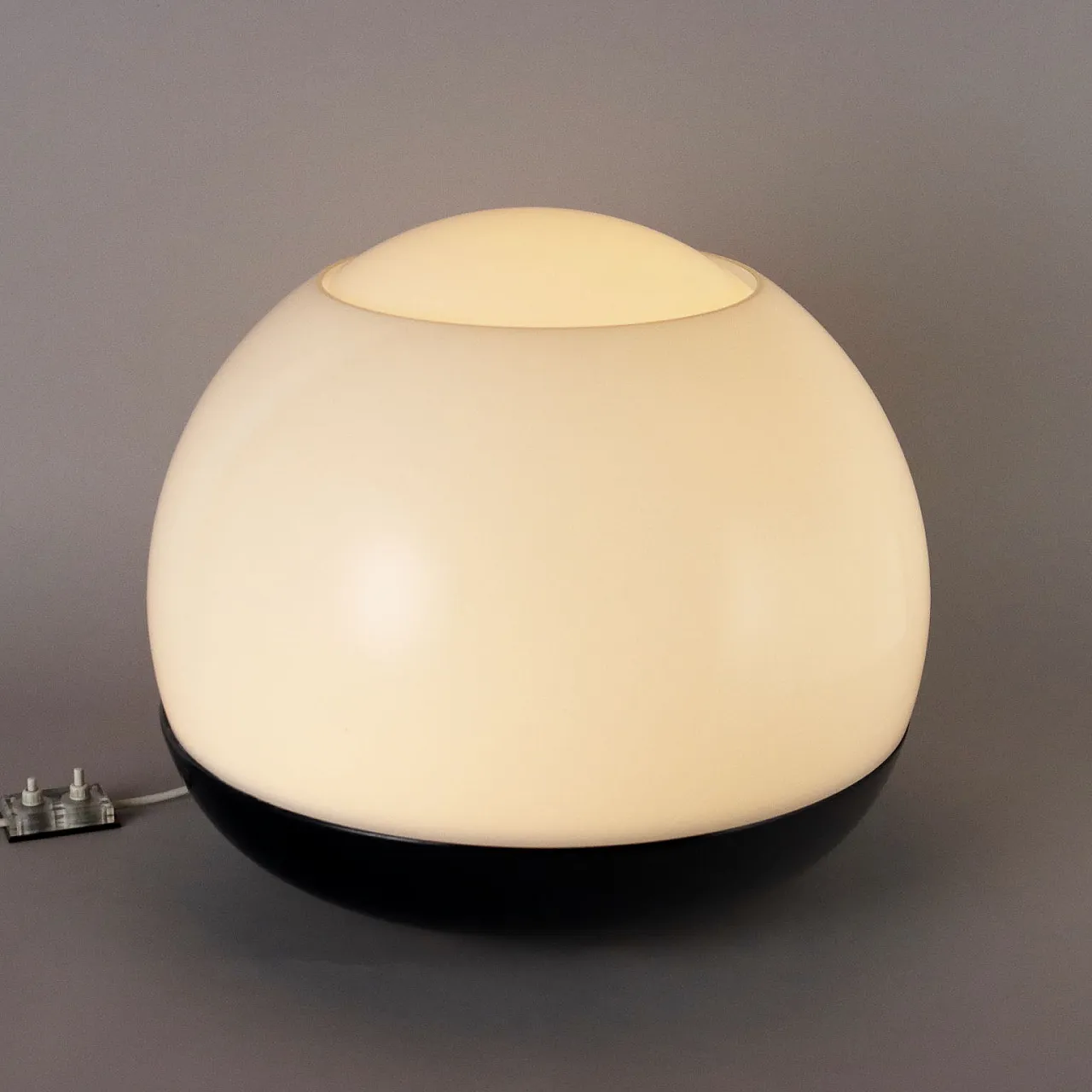 Platea table lamp by Ferrari & Tartaglino for Artemide, 1960s 3