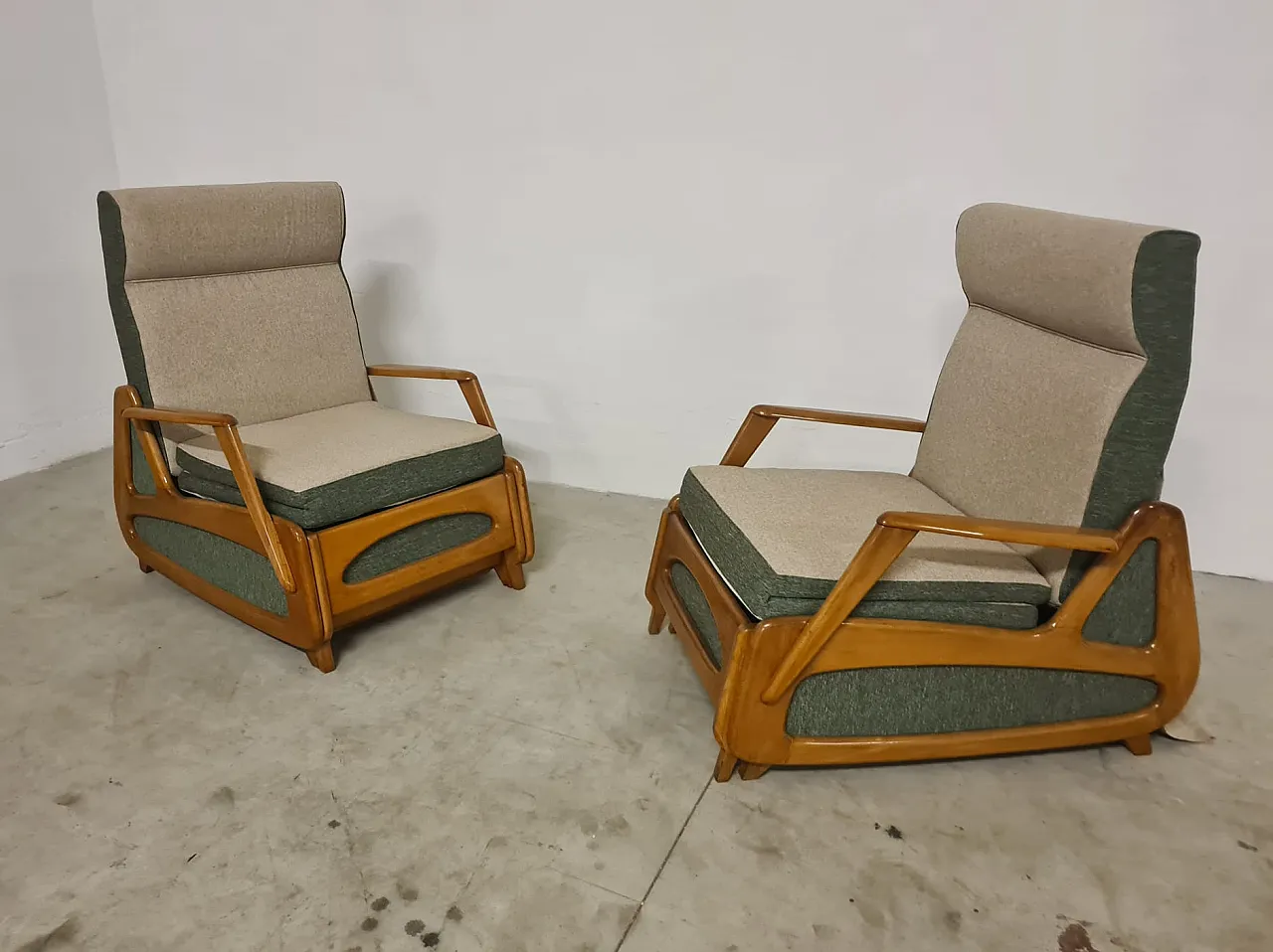 Pair of the French manufacturing armchairs 1950s 2