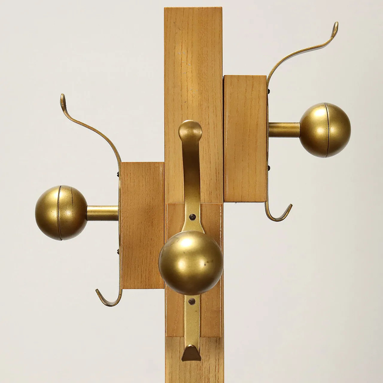Appendiabiti in faggio e ottone, anni '70 4
