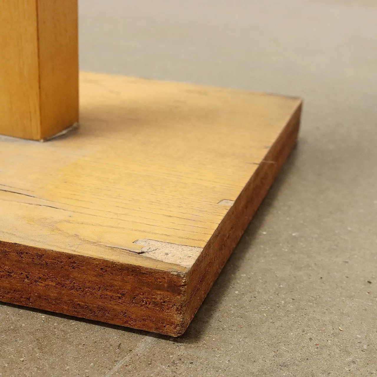 Appendiabiti in faggio e ottone, anni '70 7