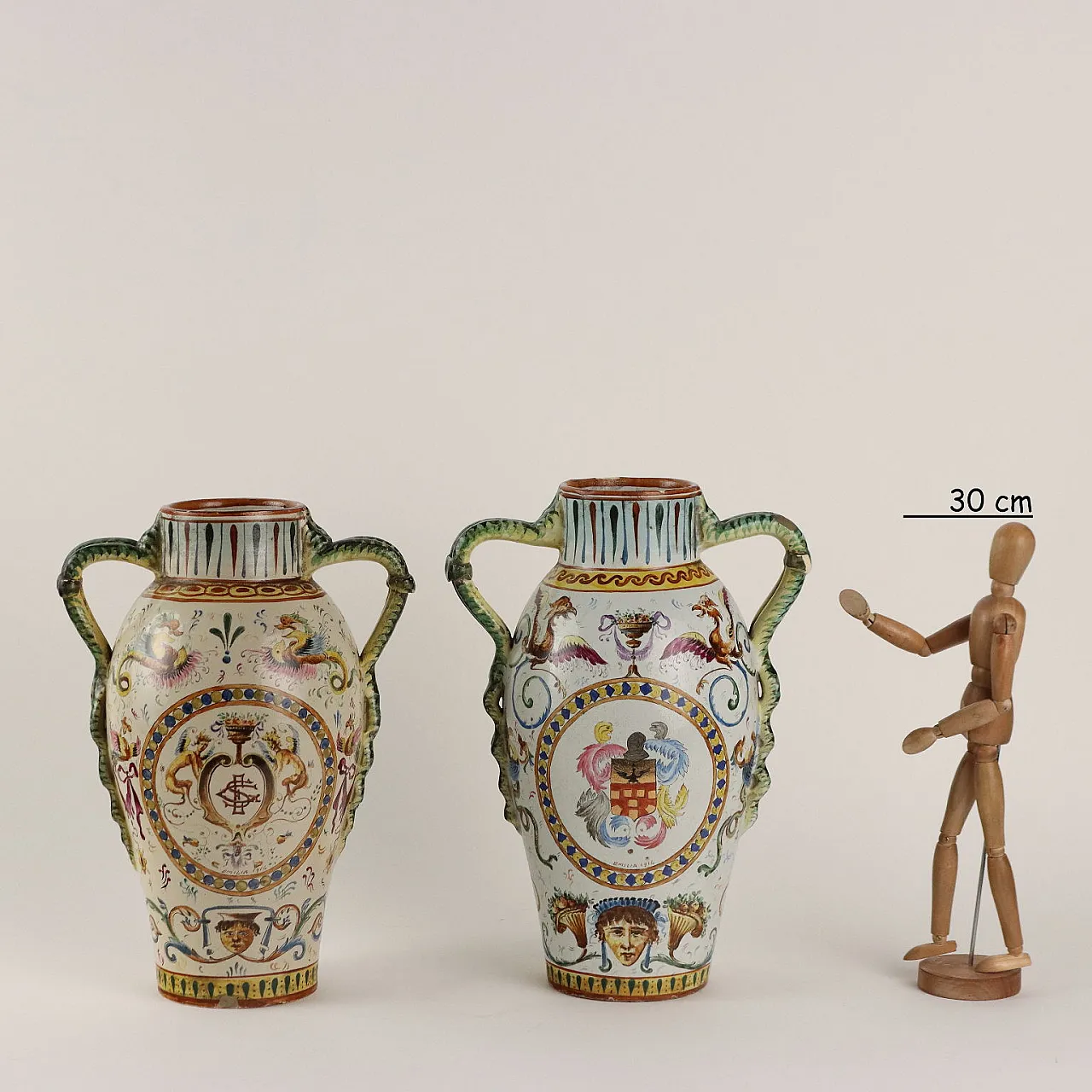 Coppia di vasi in maiolica di Manifattura Toscana, '900 2