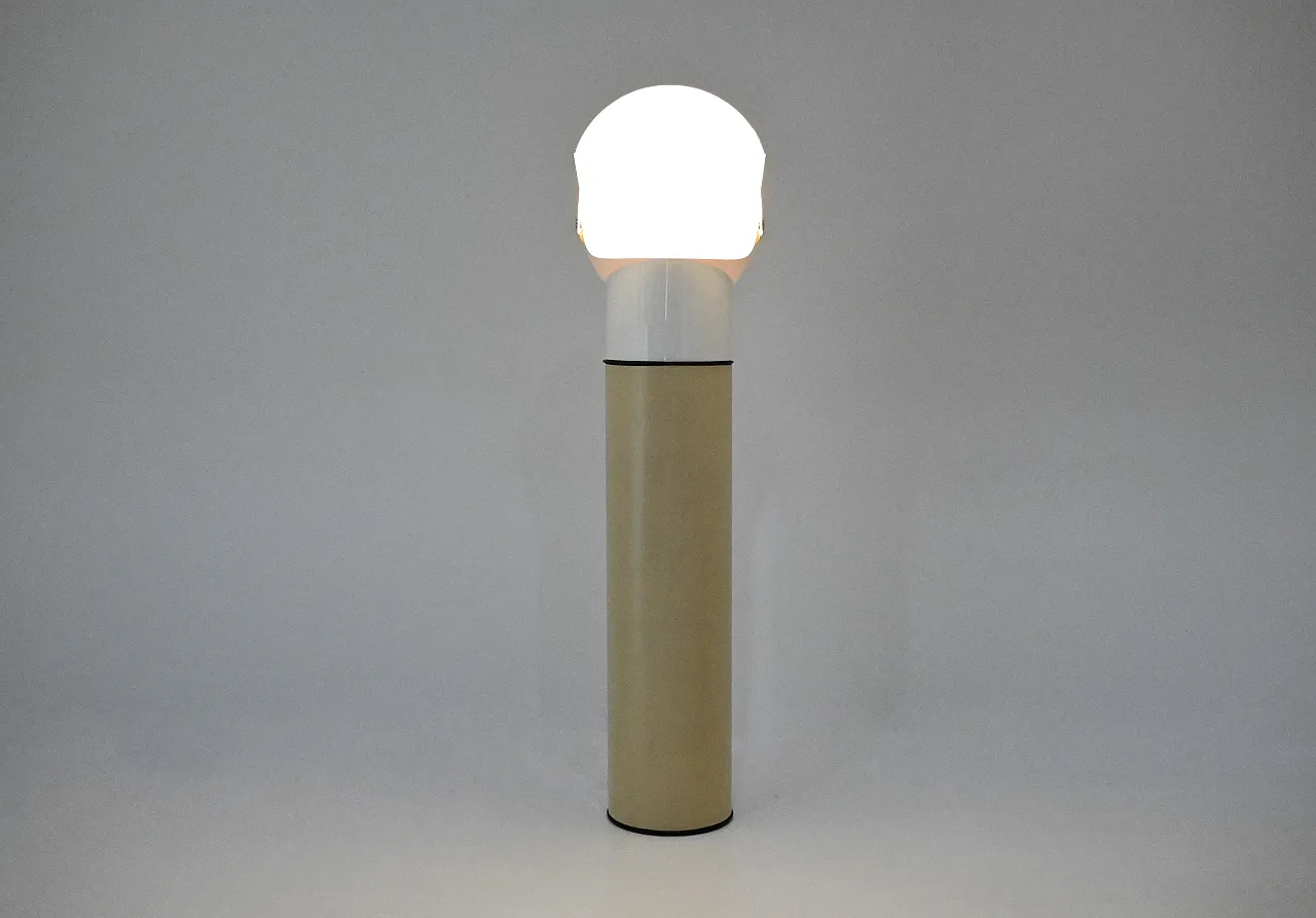 Mezzo Pileo Floor Lamp di Gae Aulenti per Artemide, anni '70 4