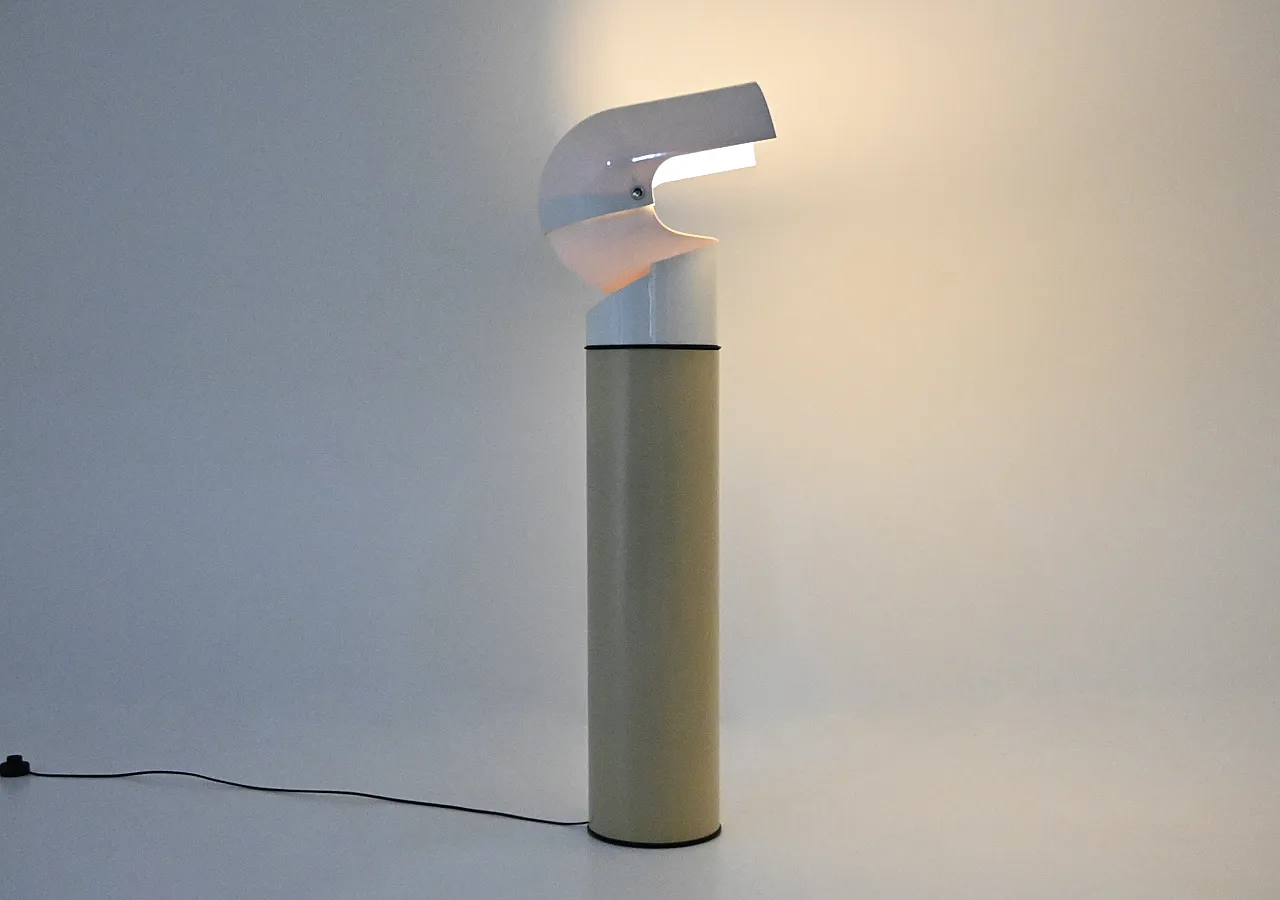 Mezzo Pileo Floor Lamp di Gae Aulenti per Artemide, anni '70 6