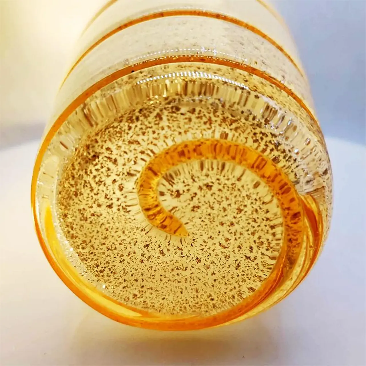 Vase in handcrafted Murano glass, 1960s 2