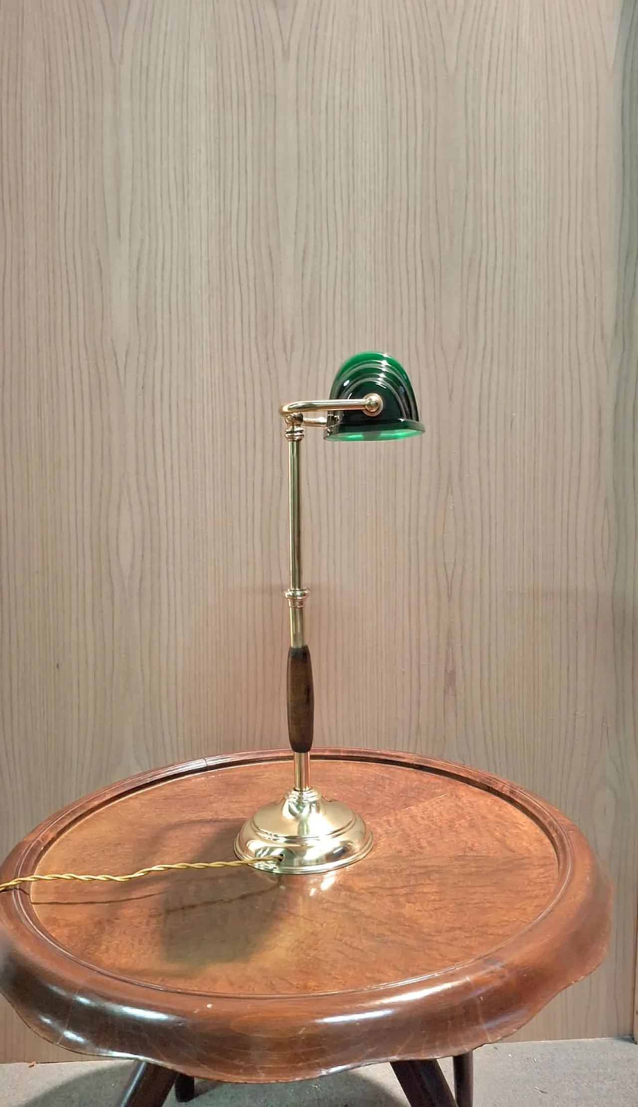 Desk lamp ministerial churchill in green and brass glass 3