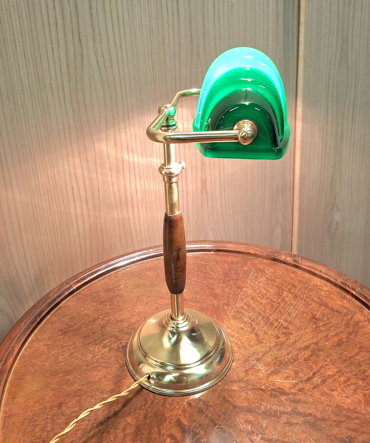 Desk lamp ministerial churchill in green and brass glass 5