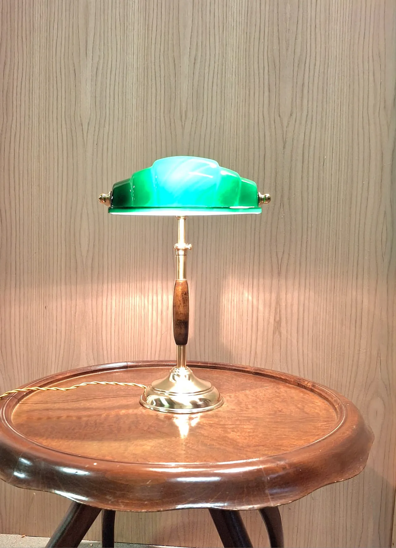 Desk lamp ministerial churchill in green and brass glass 6