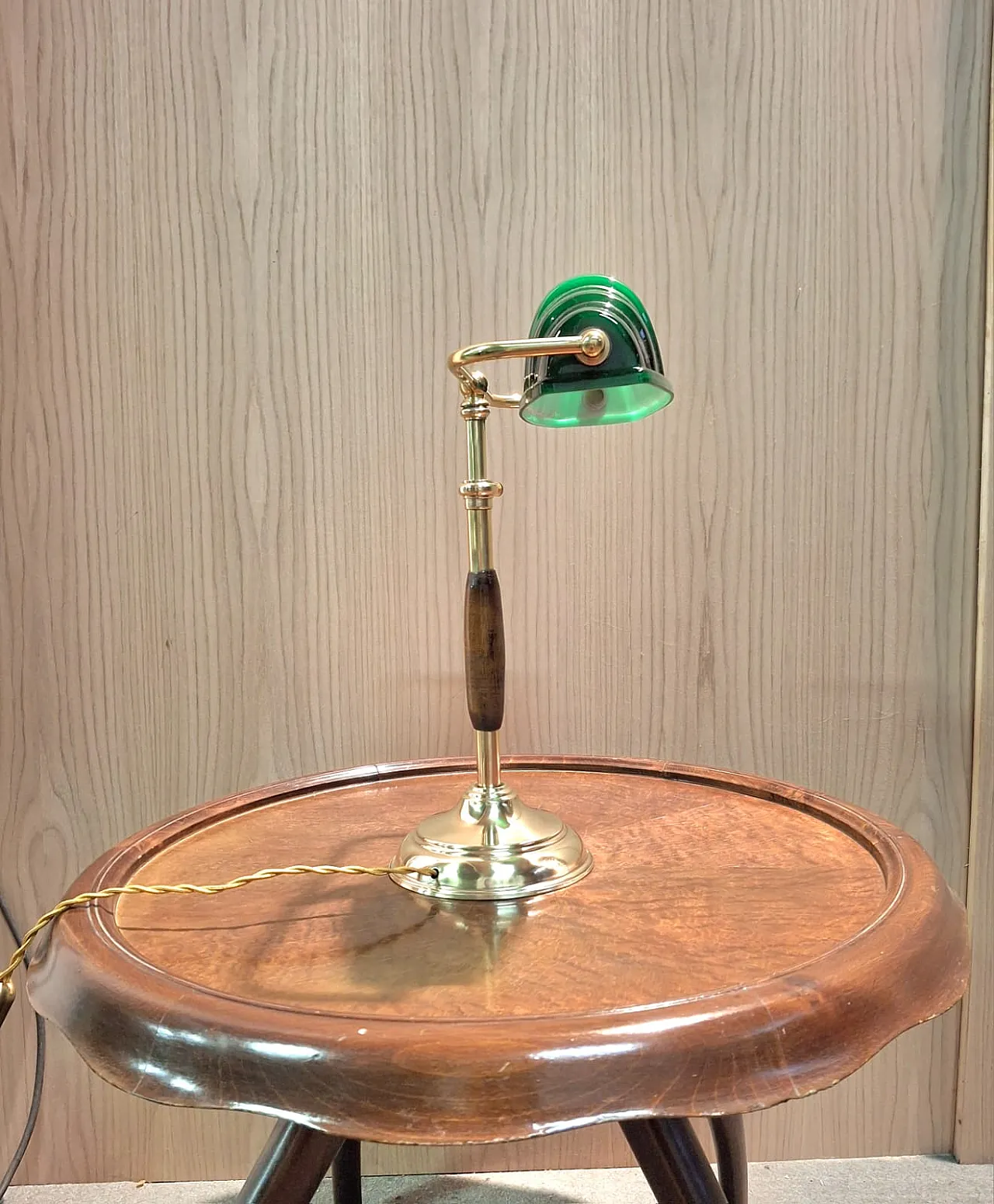 Desk lamp ministerial churchill in green and brass glass 11