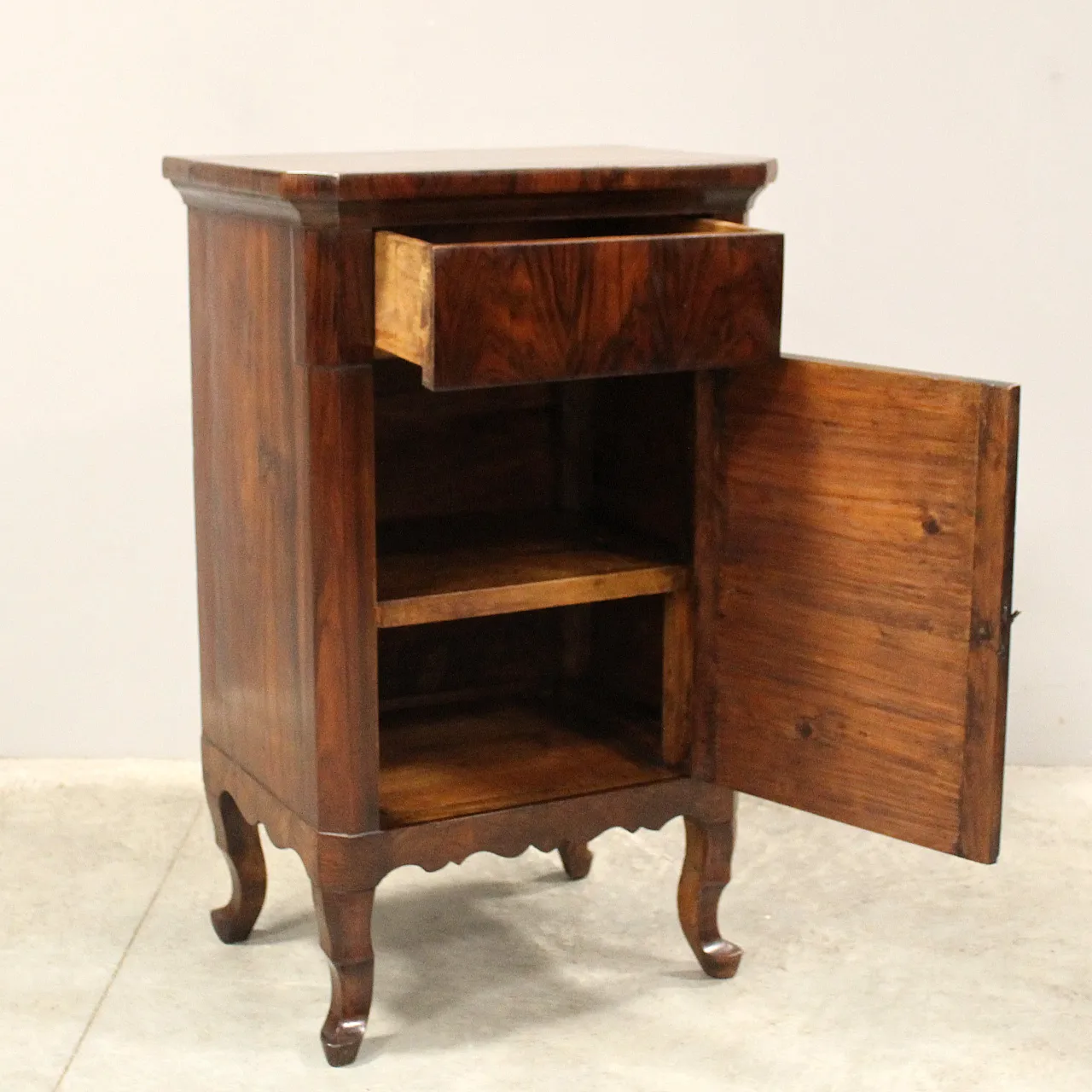 Bottle in walnut Luigi XV, '700 6