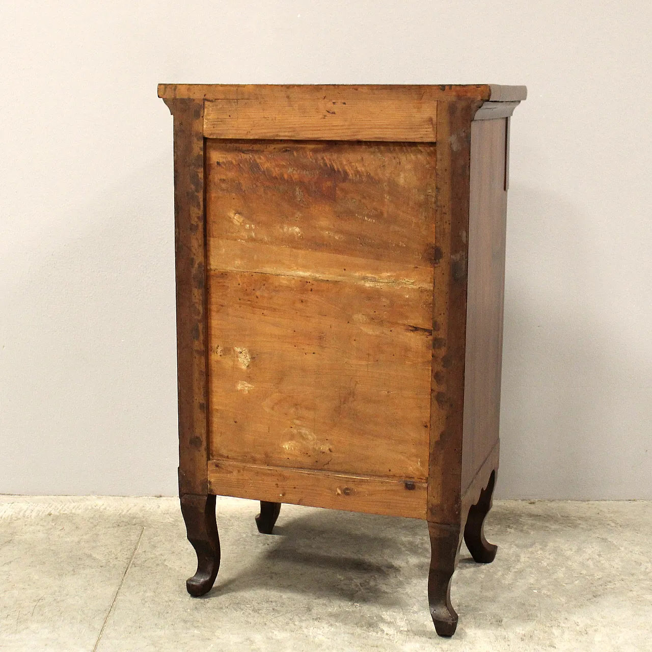 Bottle in walnut Luigi XV, '700 13