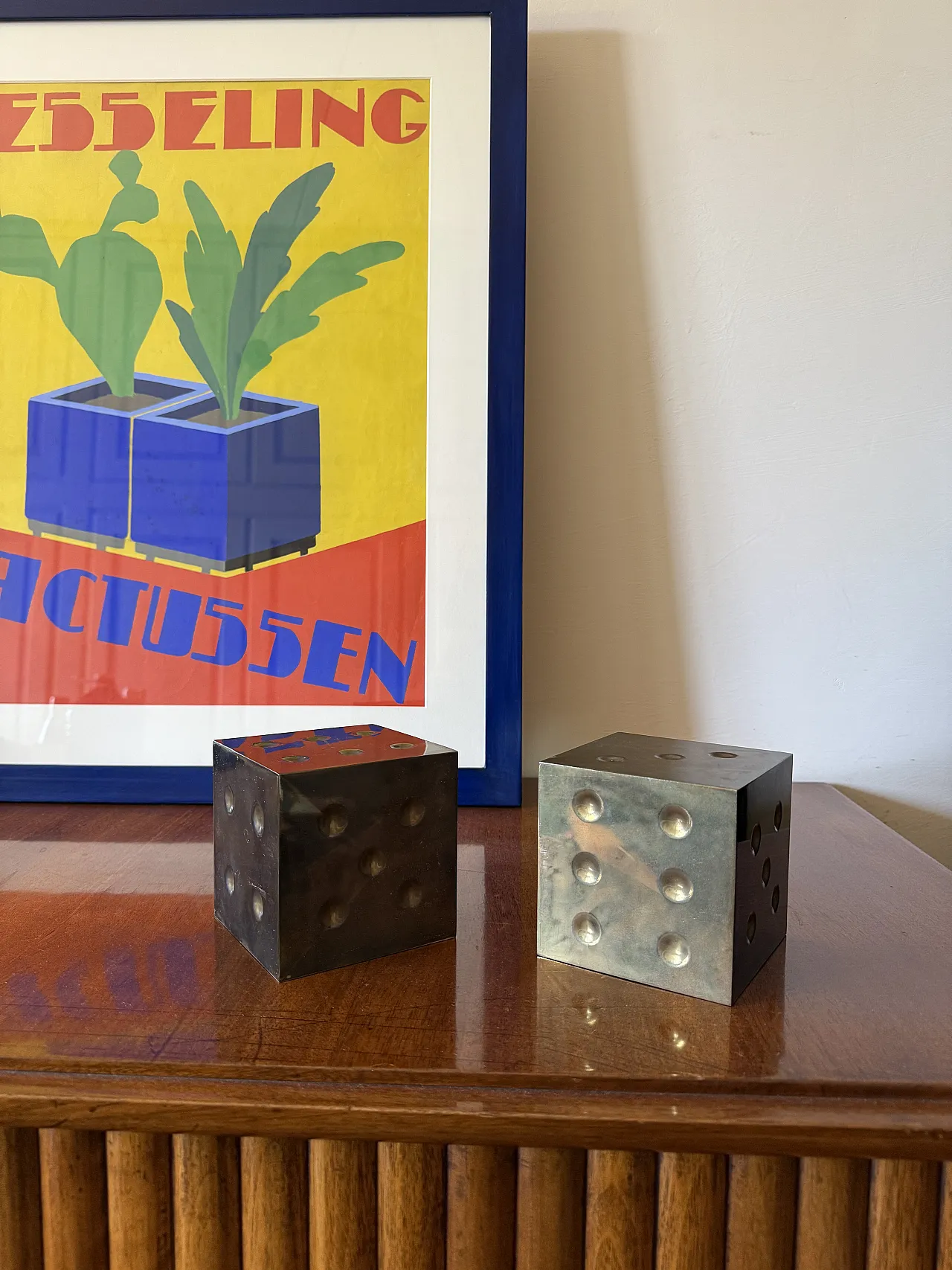 Pair of Brass Dic-Shaped Paperweights / Bookands, Italy 1970s 2