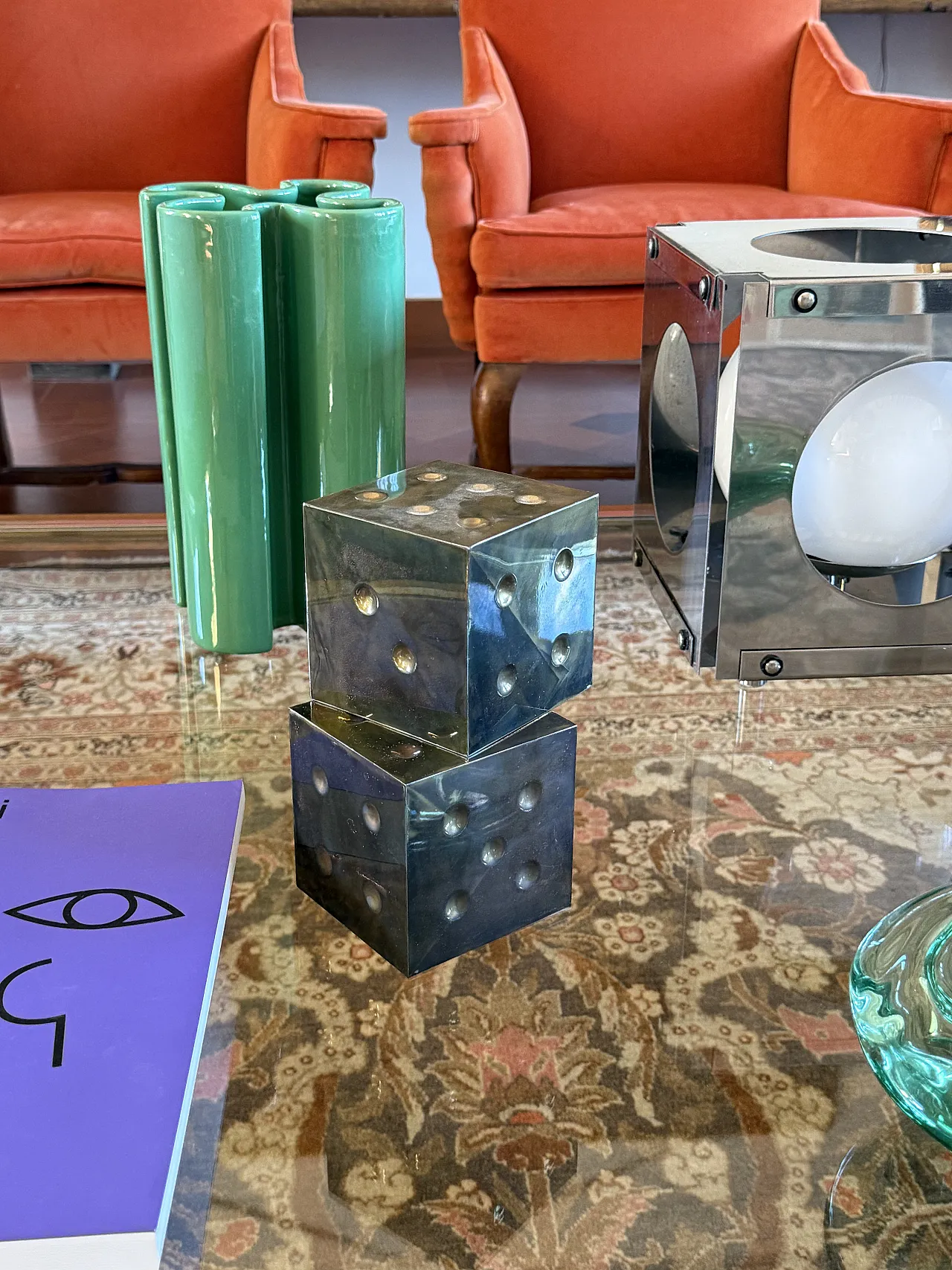 Pair of Brass Dic-Shaped Paperweights / Bookands, Italy 1970s 4