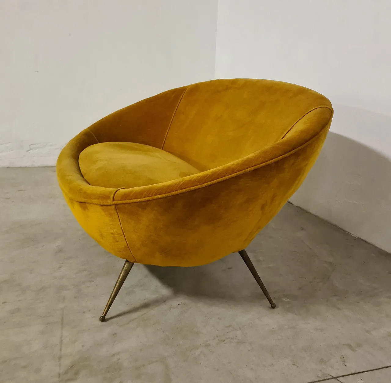 Sofa egg yellow, 60s 9